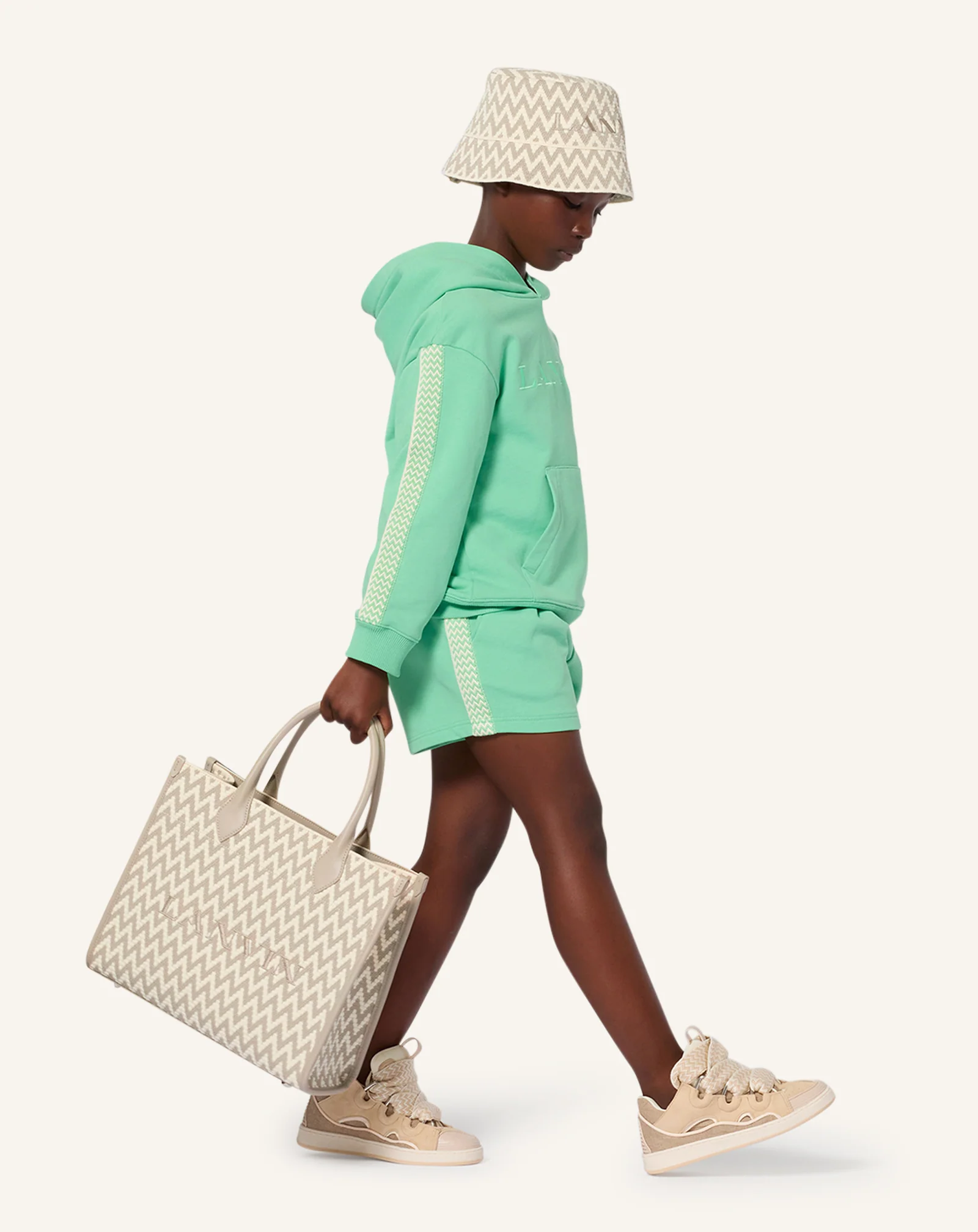 HOODIE - Image 5